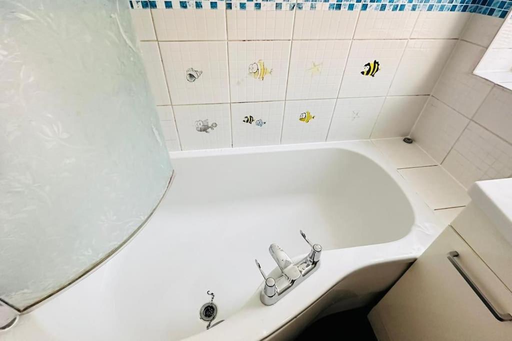 3 Bed House East London Home Dış mekan fotoğraf